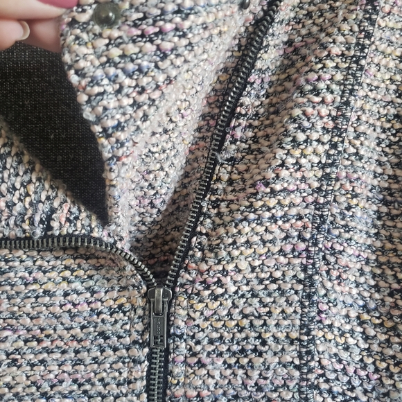 Trendy Jacket - Picture 3 of 5